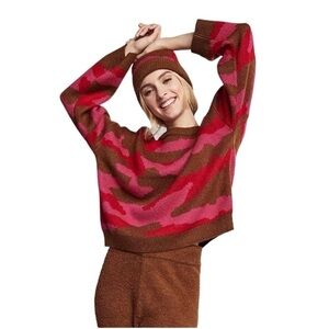 Yummy Sweater Co Size Medium Easy Crewneck Pink and Brown Camouflage Sweater.